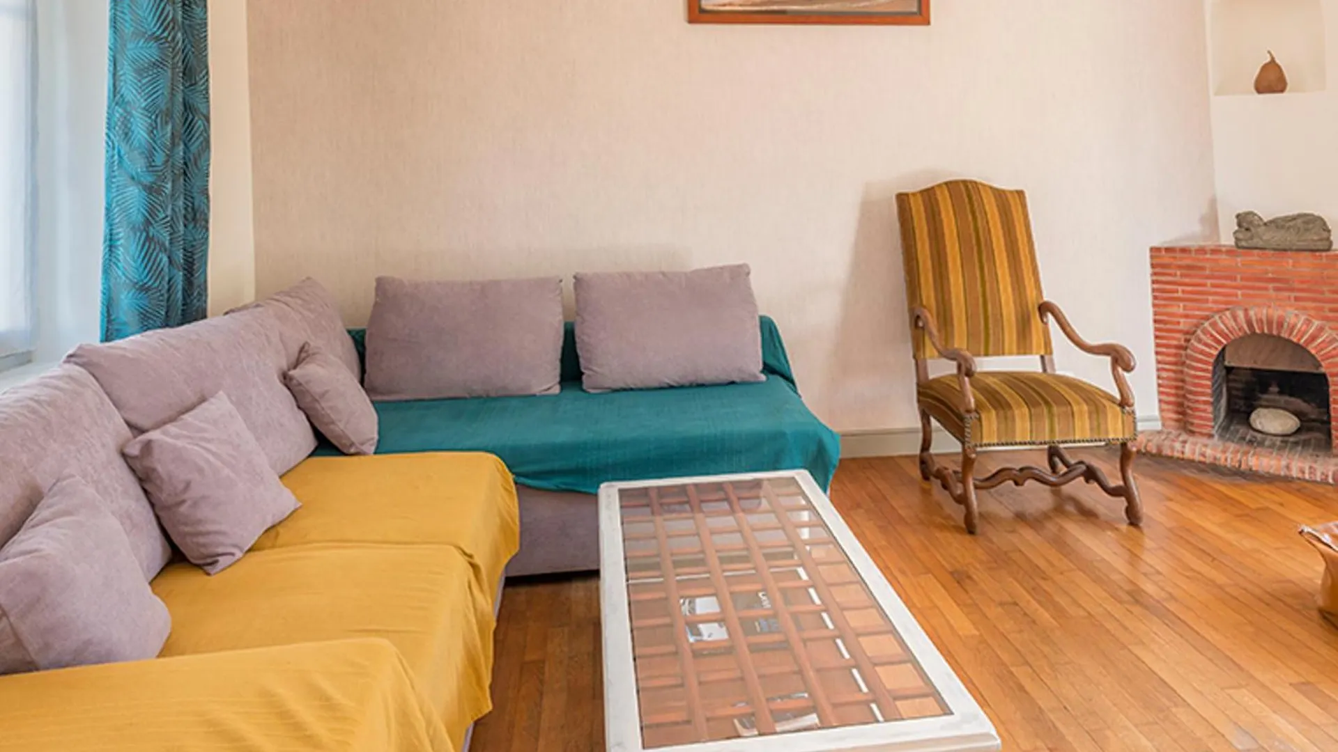 Holiday home Charmante Maison 1930 Centre Hennebont, Deco Actuelle, Terrasse, Jardin Clos, 2 Chambres, Wifi Inclus - Fr-1-349-204