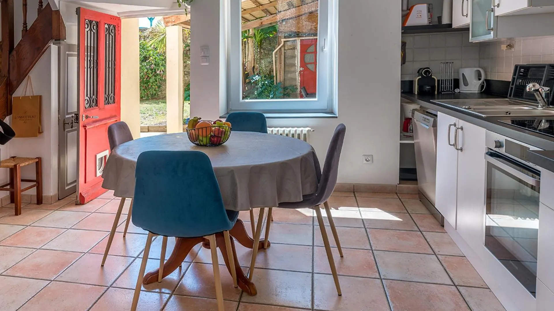 Charmante Maison 1930 Centre Hennebont, Deco Actuelle, Terrasse, Jardin Clos, 2 Chambres, Wifi Inclus - Fr-1-349-204