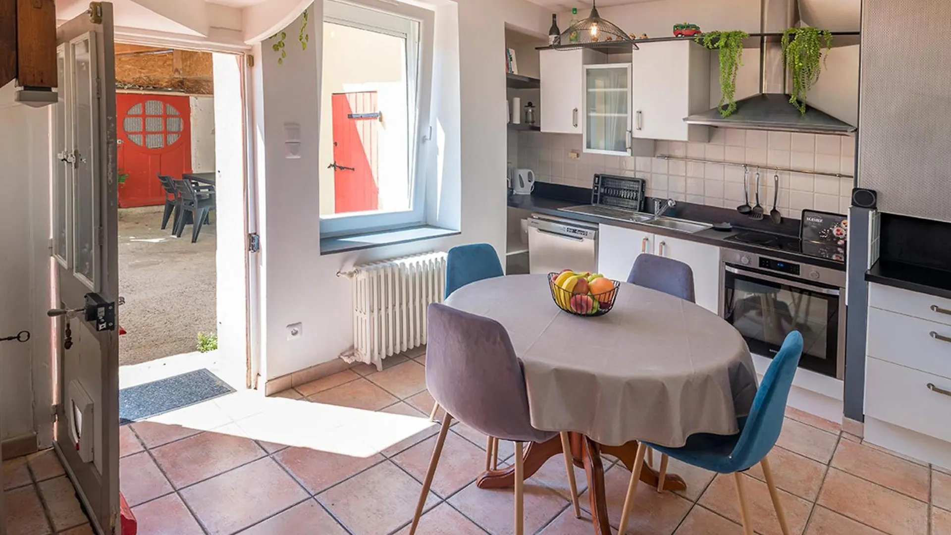 펜션 Charmante Maison 1930 Centre Hennebont, Deco Actuelle, Terrasse, Jardin Clos, 2 Chambres, Wifi Inclus - Fr-1-349-204